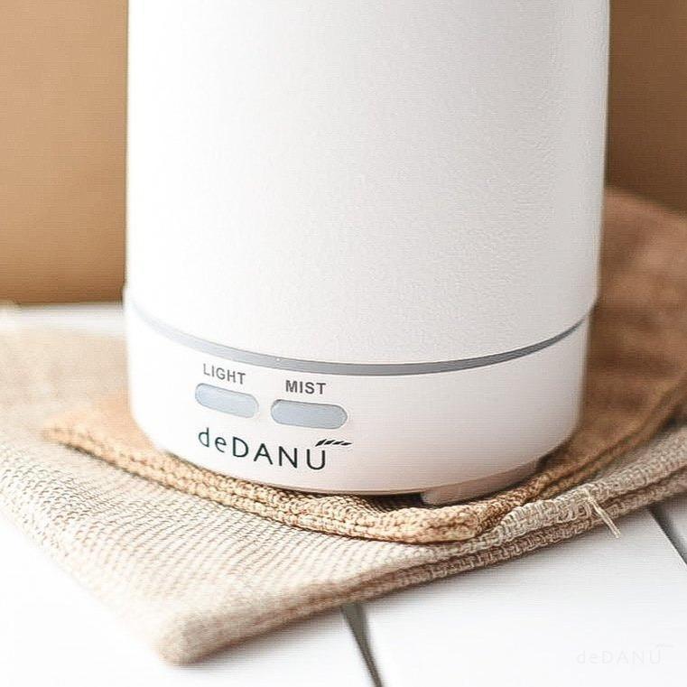 
                  
                    deDANÚ White Stone Essential Oil Diffuser
                  
                